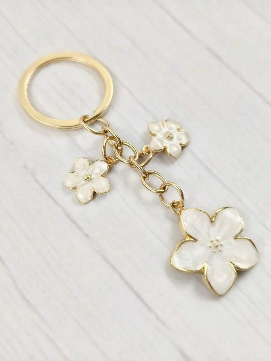 HAILIAN 1pc Sakura Shaped Keychain