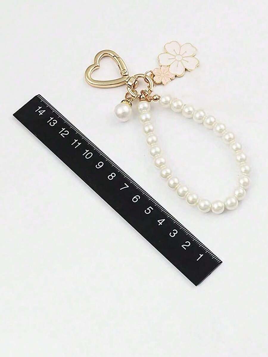 Elegant Flower Patterned Alloy Pearl Bracelet