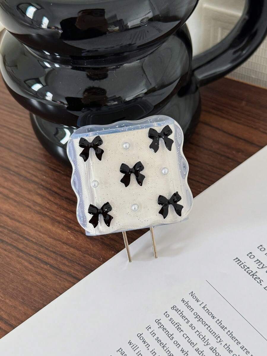 Purple Bow & White Pearl Design Charging Accessory Set