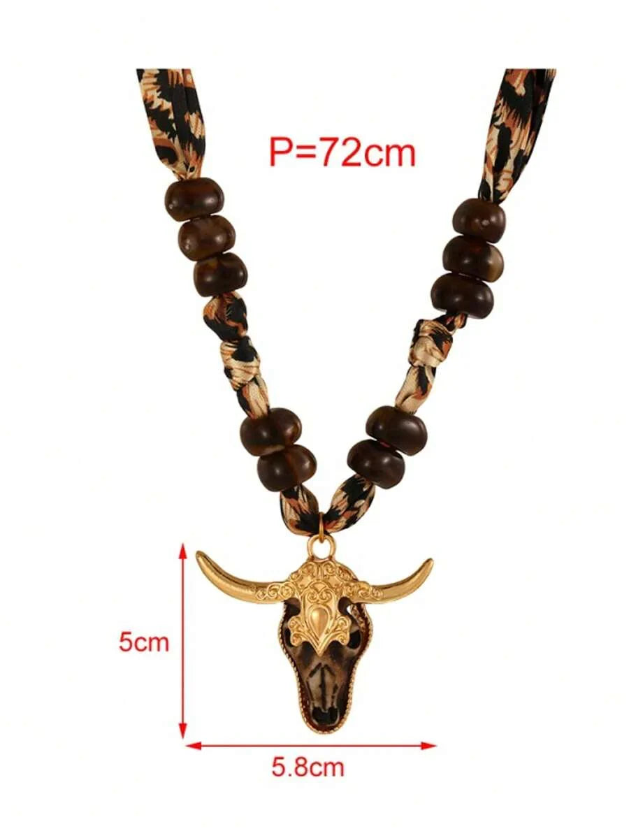 Gothic Style Fashionable Carved Bull Head Resin Bead Necklace
