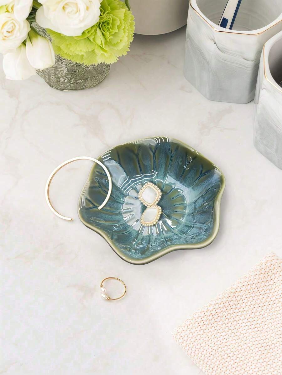 Elegant Ceramic Lotus Leaf Jewelry Organizer Tray For Earrings
