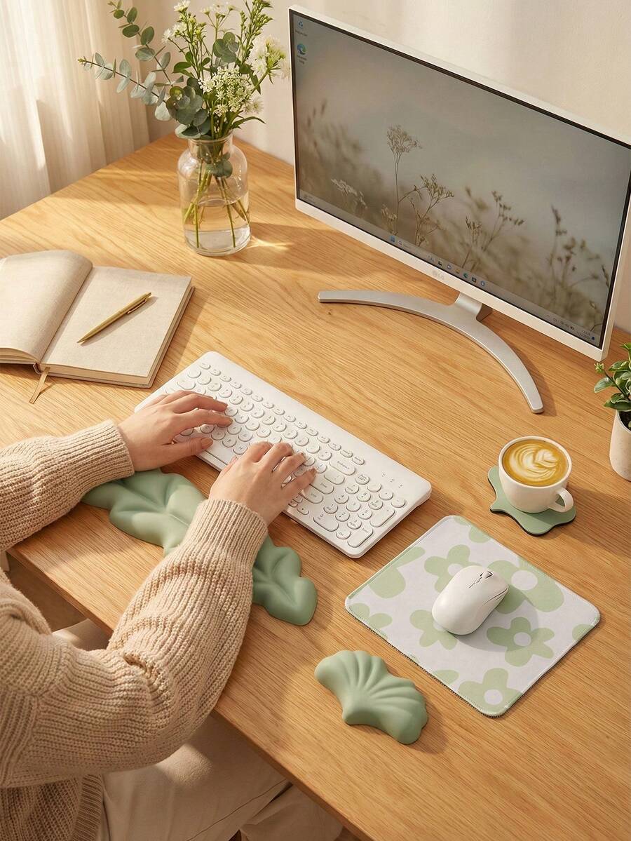 Green Leaf Shaped Keyboard Wrist Rest   Mouse Pad