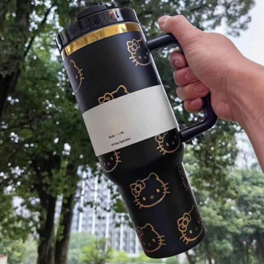 Stanley SANRIO 40 Oz  Outdoor Sports Water Bottle