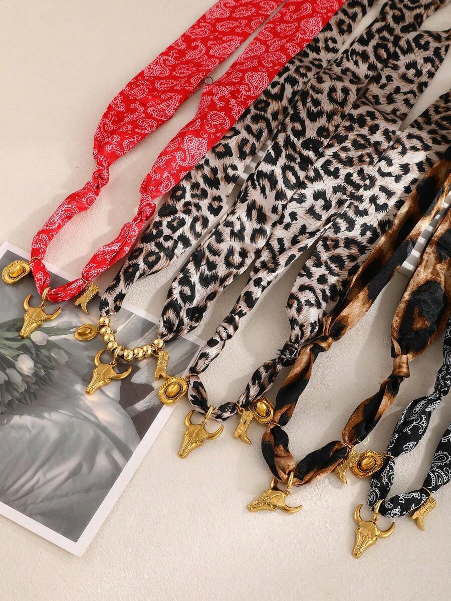 Unique Western Style Gold Copper Bead Horse Hoof Alloy Skull Bull Head Necklace