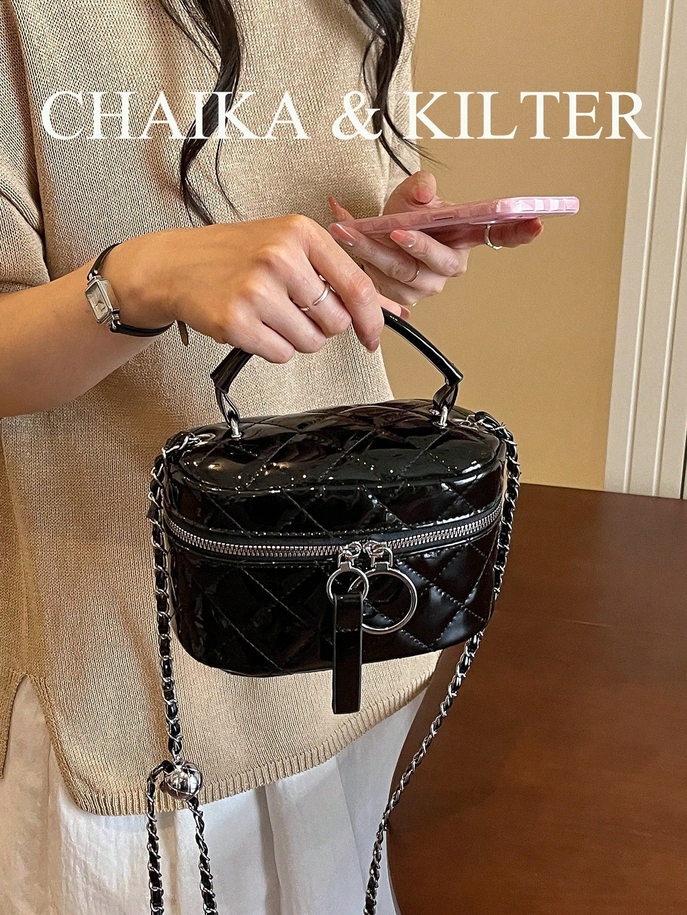 Lightweight Quilted Chain Crossbody Bag