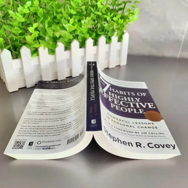 the 7 Habits of Highly Effective People: Professional Management Reading Book by Stephen R. Covey