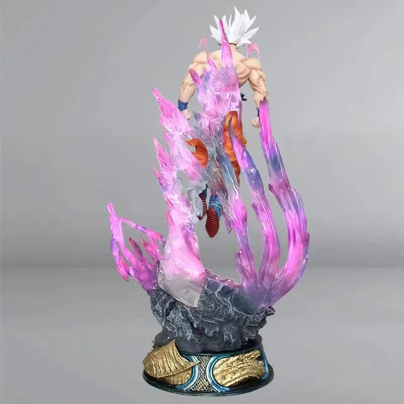 Super Saiyan Goku Action Figure